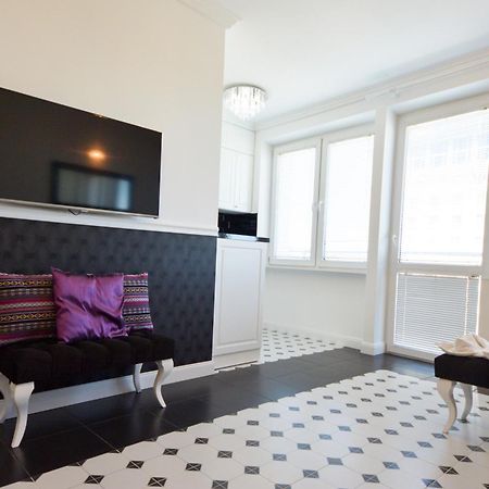 Shortstaypoland Krucza Warsaw Exterior photo