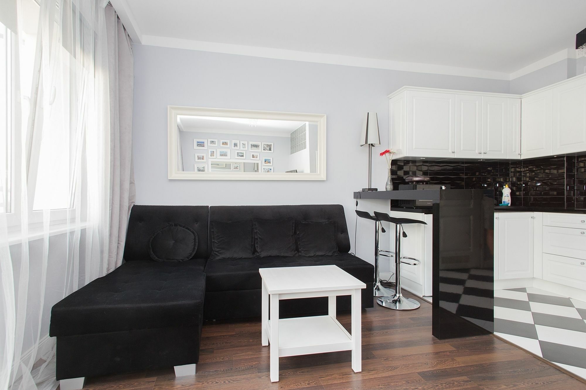 Shortstaypoland Krucza Warsaw Exterior photo